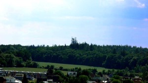 Na kostelíku z rozhledny Vinice